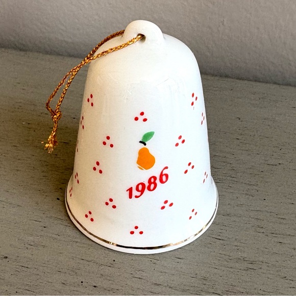 Vintage Lillian Vernon 1986 Porcelain Bell Christmas Ornament 2" Lot of 3 White - Picture 3 of 15